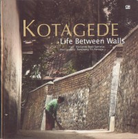 Image of Kotagede life between walls