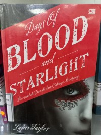 Image of Days of Blood and Starlight (Bersimbah Darah dan Cahaya Bintang)
